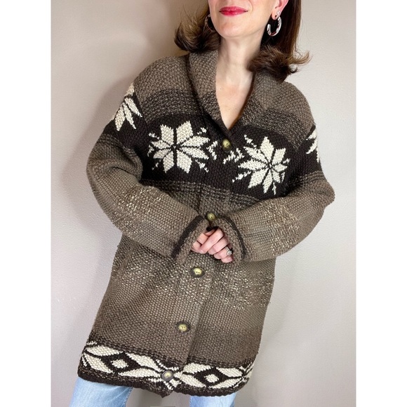 Vintage Sweaters - Vintage handknit wool chunky knit intarsia snowflake brown sweater coat cardigan